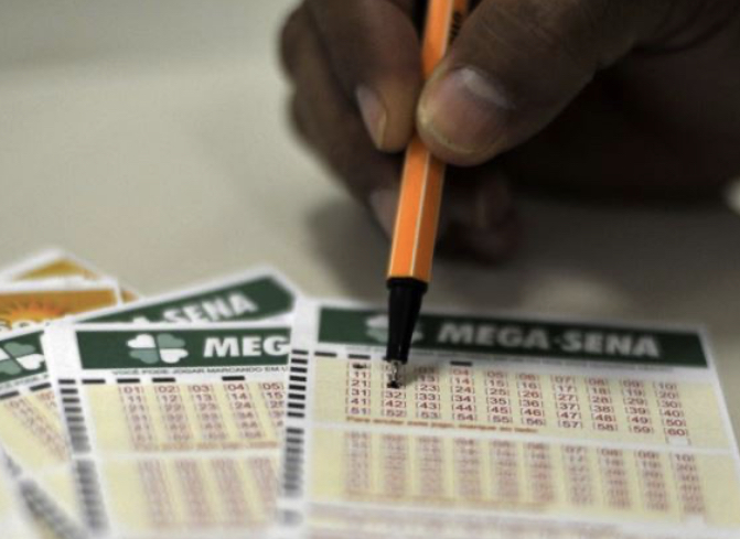  Acumulada, Mega-Sena pode pagar até R$ 88 milhões nesta quinta-feira (20)