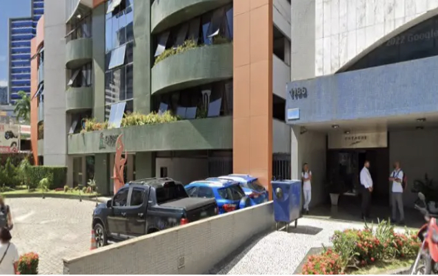  Tensão e funcionárias de empresa de RH reféns em edifício na Avenida Tancredo Neves