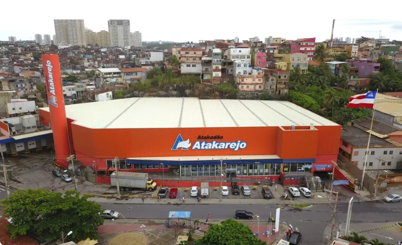  Empresa de investimentos compra rede de supermercados da Bahia; estimativa é de cerca de 20 mil novos empregos diretos
