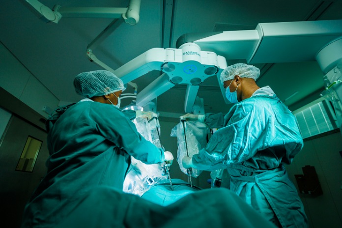  Março Azul Marinho: câncer colorretal, o terceiro mais comum no Brasil, pode ser tratado com cirurgia robótica
