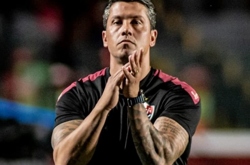  Um ponto na bagagem: Carpini valoriza empate e busca por “formação ideal” do Vitória