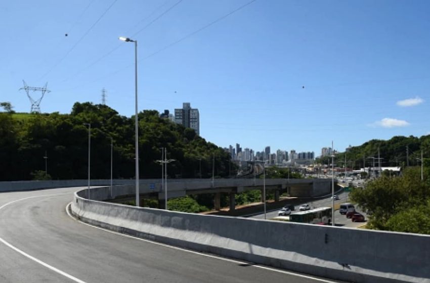  Seis linhas de ônibus passam a fazer novo trajeto nesta sexta após inauguração de novo viaduto em Salvador