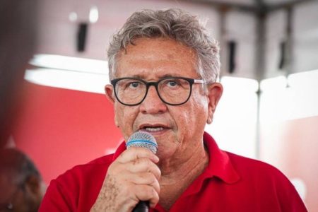  Camaçari: Caetano usa jingle eleitoral em entrega e vira alvo do MP