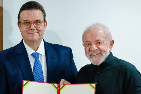  Plano de devolução de descontos do INSS deve sair até a próxima semana, diz presidente do INSS