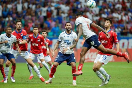  Bahia vacila e toma virada na Libertadores