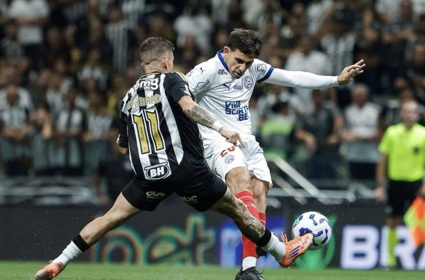  Com expulsão polêmica, Bahia perde para o Atlético fora de casa
