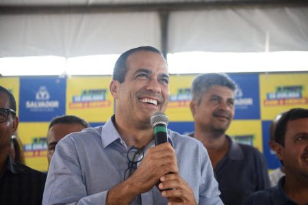  Bruno Reis confirma tarifa zero para ambulantes cadastrados durante o Carnaval de Salvador 2026