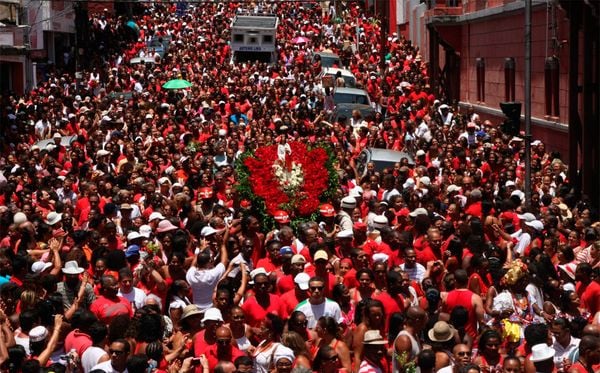  Salvador divulga calendário oficial do verão 2025 com festas até o Carnaval