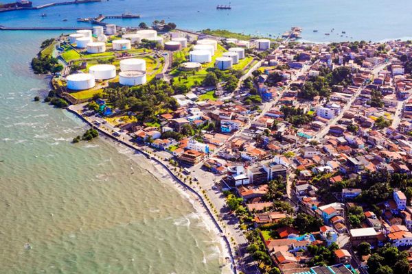  Bares e restaurantes só poderão funcionar até às 2 horas após decreto na Bahia