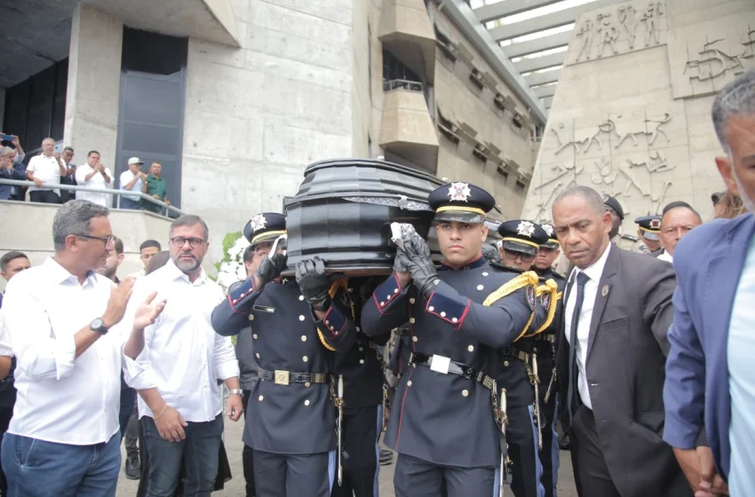  Despedida de Alan Sanches reúne lideranças políticas e familiares no Salão Nobre da Alba
