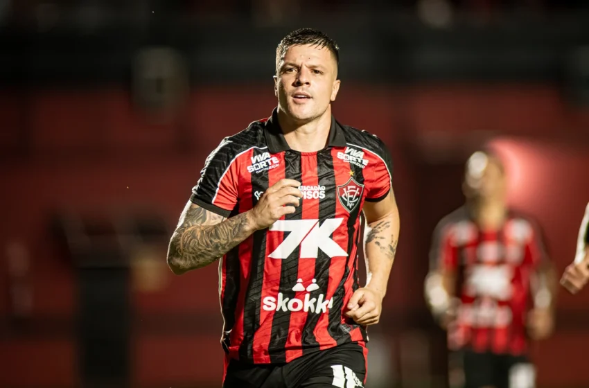 Com titulares, Vitória goleia Juazeirense por 4×0 no Campeonato Baiano