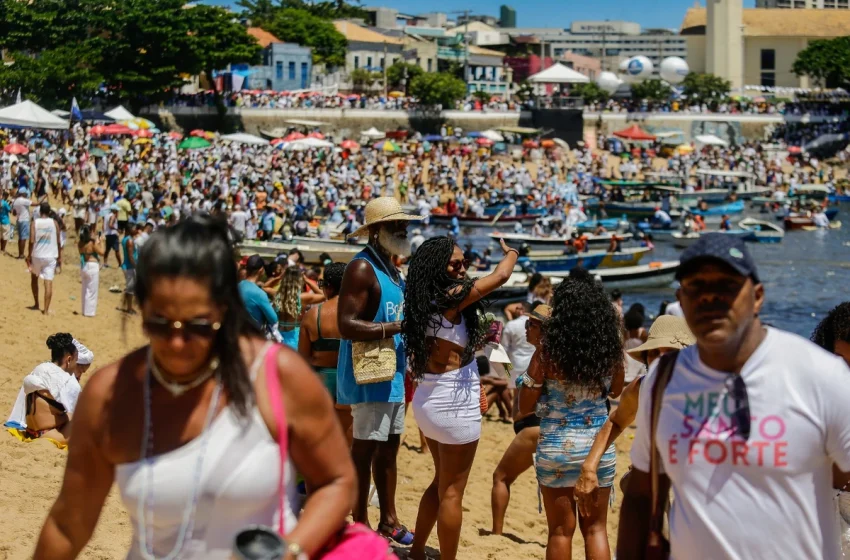  Quem vai saudar Iemanjá? Crescimento do 2 de Fevereiro, com até 40% de turistas, impõe novos desafios