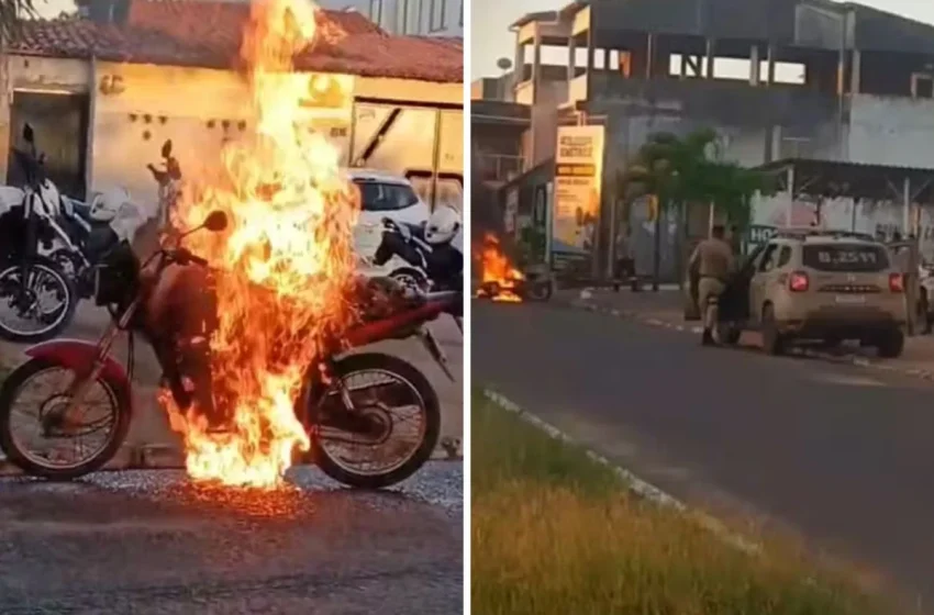  Motociclista sem habilitação é parado em blitz, perde a cabeça e ateia fogo na própria moto