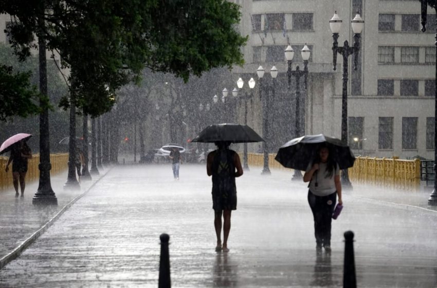  Inmet coloca mais de 25 cidades da Bahia em alerta amarelo de chuvas
