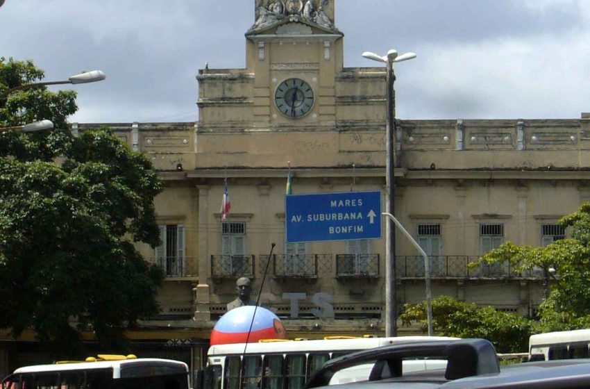  Obra de Macro drenagem muda trânsito na Cidade Baixa
