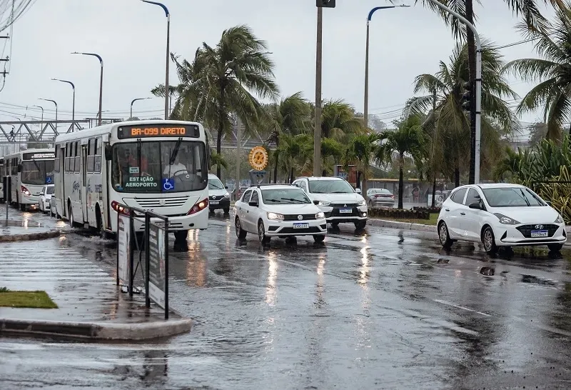  Semana começa com alerta de chuva para Salvador e Região Metropolitana