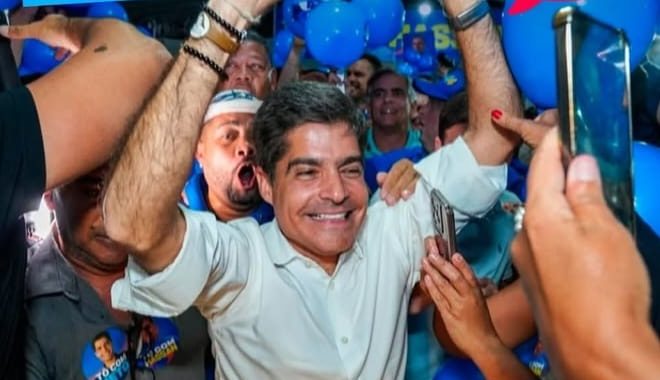  ACM Neto realiza encontro político em Camaçari