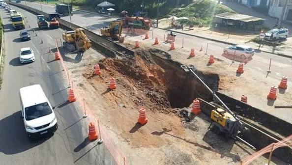  Dnit decreta situação de emergência na BR-324 após uma semana de cratera