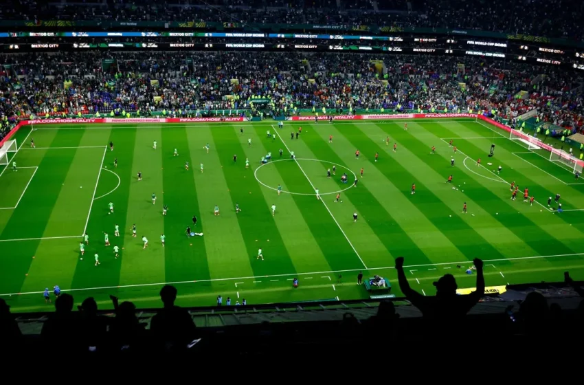  Partida entre México x Equador é adiada por conta de raios